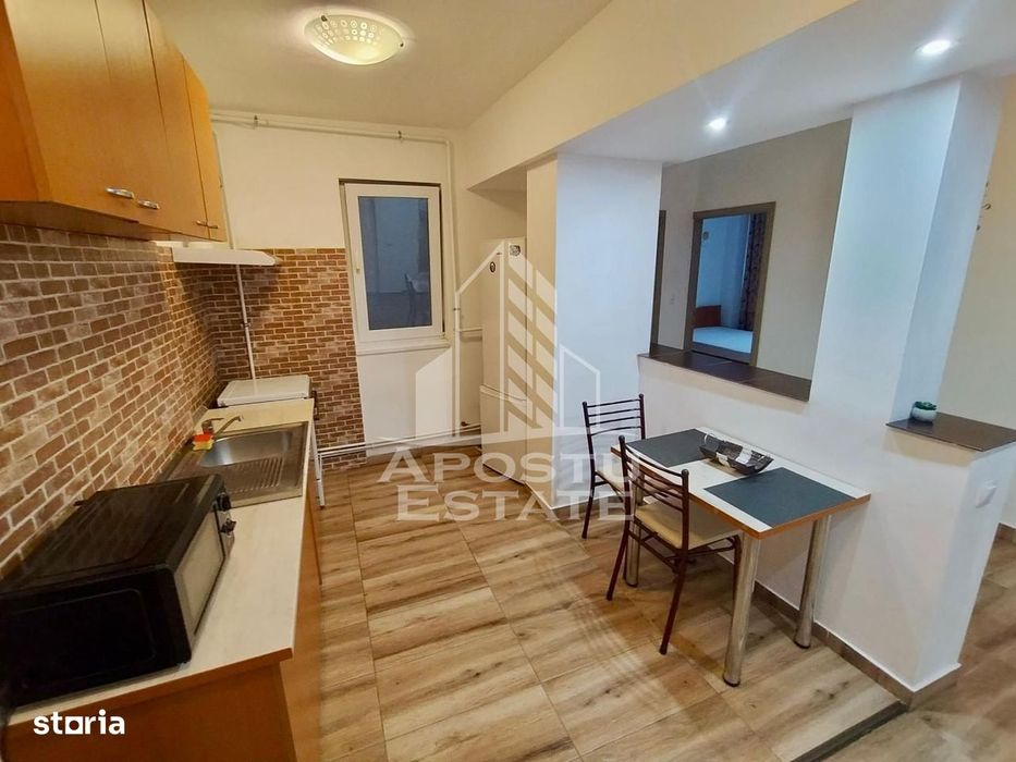 Apartament cu 3 camere , de inchiriat,  zona Circumvalatiunii