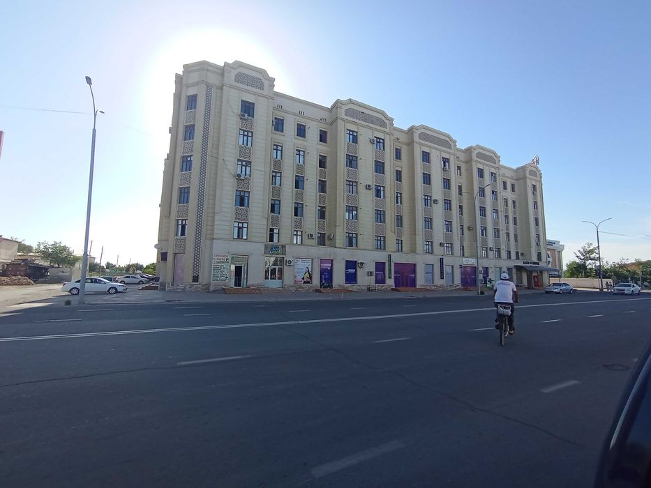 80 m2 kvartira satiladi