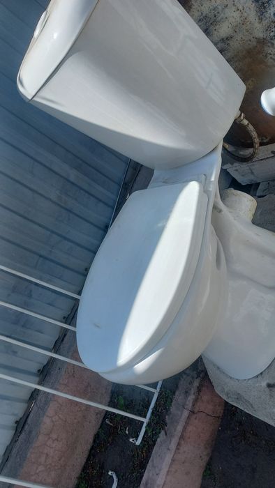 Продам унитаз бу