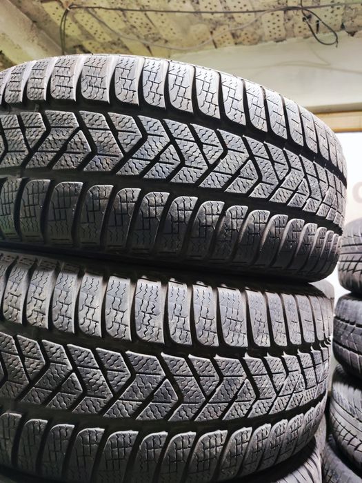 2 бр зимни 225/50/17 Pirelli 2024г
