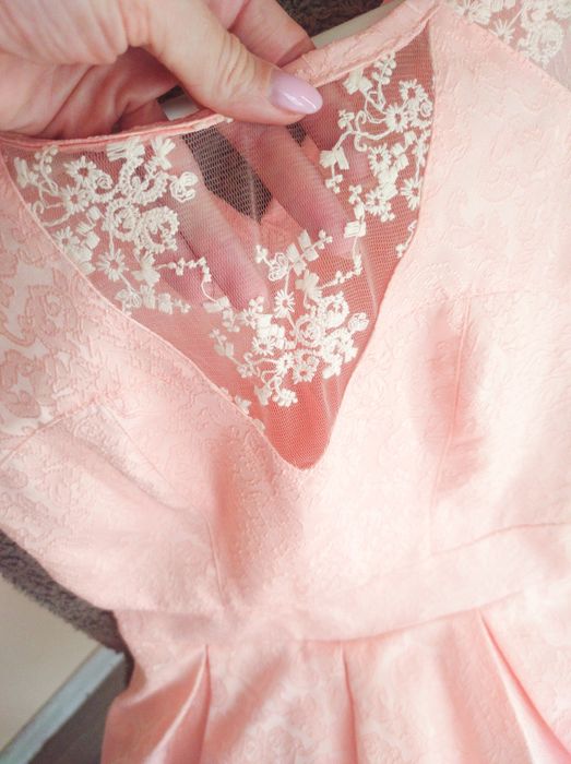 Ефирна и нежна уникална българска рокля С размера