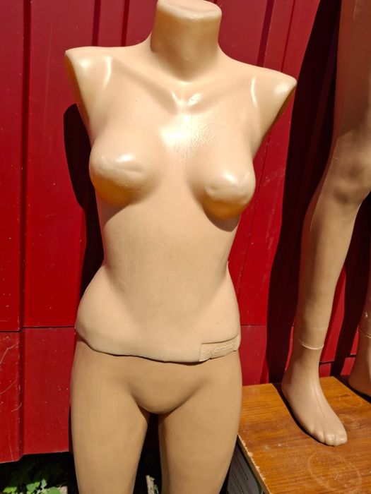 Манекены женские