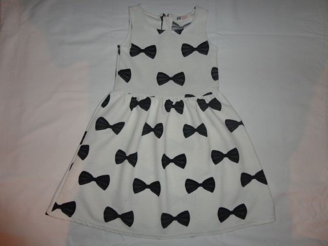 Страхотна рокля на"Н&М"-7-8год.