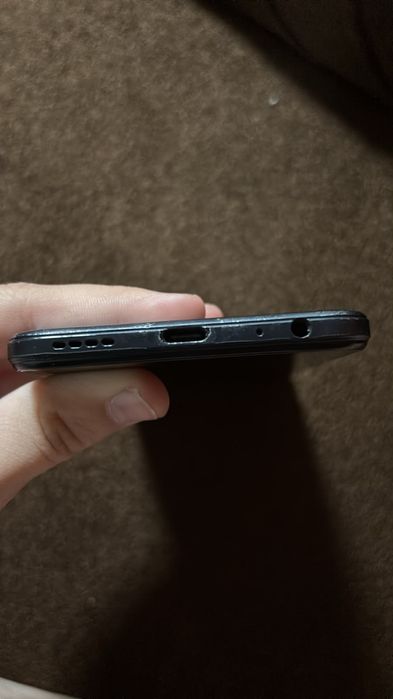 Продам телефон VivoY33s