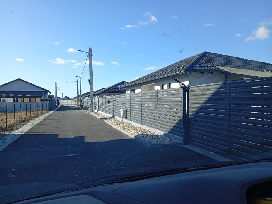 vand casa bradu profi