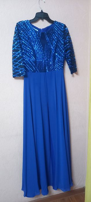 Платье нарядное вечернее