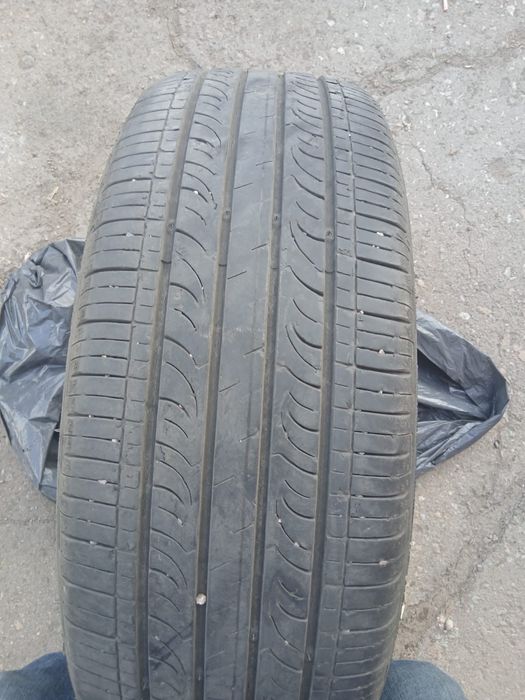 Продаю шины от Камри 50
