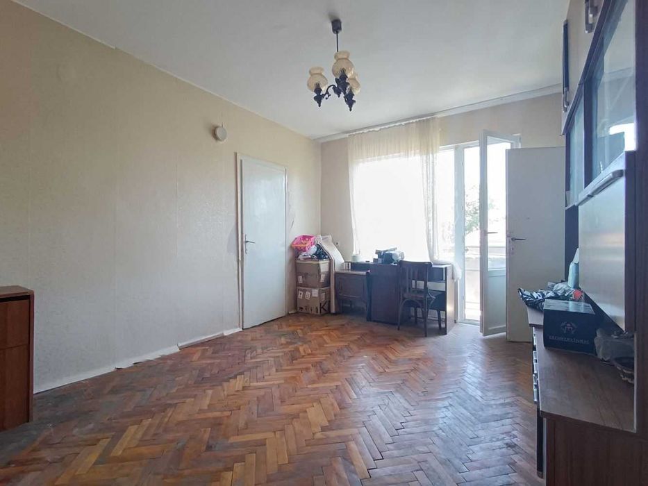 Продава се Двустаен апартамент в Велико Търново, Център - 65 кв.м за 699 €/кв.м - Снимка #2