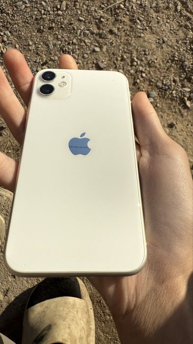 Продам Iphone 11 белый