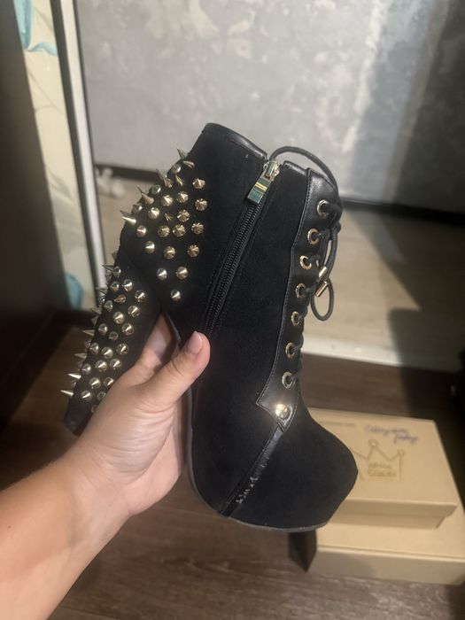 Продам ботильоны в хорошем состоянии