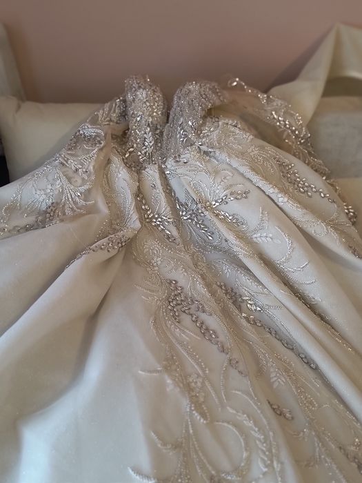 Красива булчинска рокля