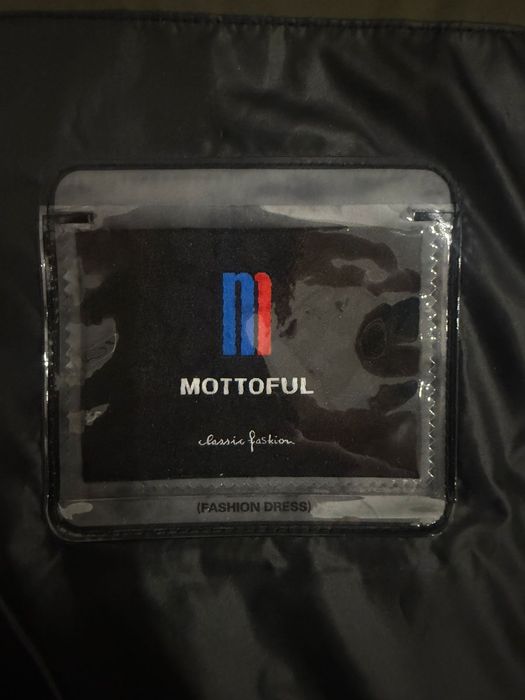 Куртка пуховик новая пальто