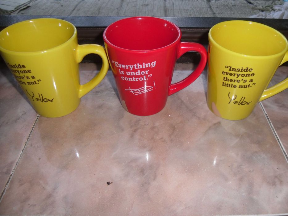 set nou 3 cesti M&M si 1 cutie tabla