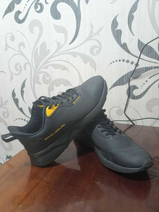 Оригинальные кроссовки Erke