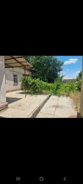 Уй сотилади 14 сотик. Можна бартер машина техника мол куй нахт пул