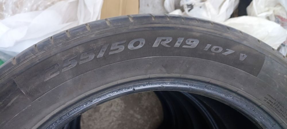 Продам летние шины 255/50/19