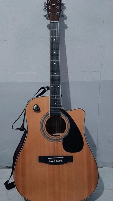 Гитара, жақсы сапада