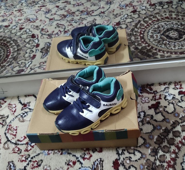 Продаются кроссовки