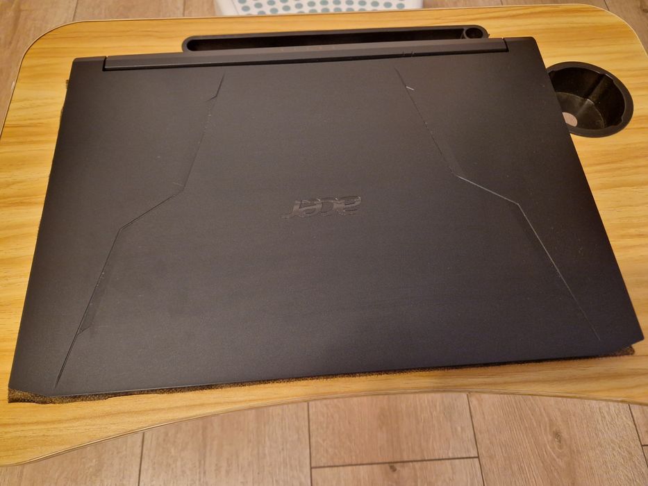 Vând laptop 17.3 inch, Acer Nitro 5, Ryzen 5800h, 32 GB RAM, RTX3060