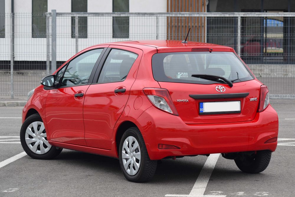 Toyota Yaris 2012 , 78.000 km , 1,3 benzina , euro 5 , unic proprietar.