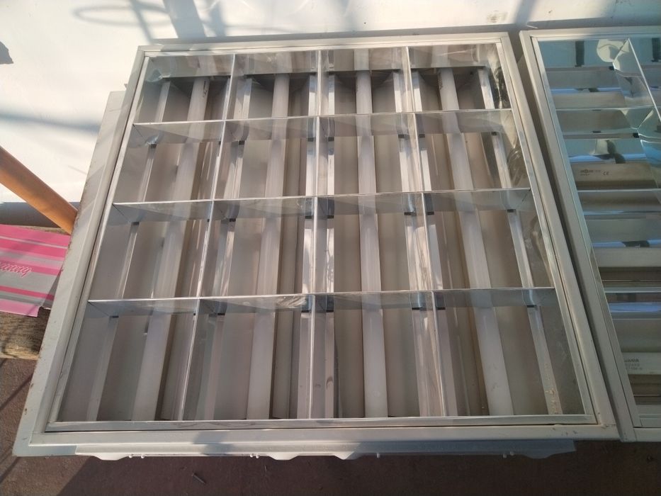 Осветително тяло за пури 4x60см, за вграждане в растерен таван, бяло т