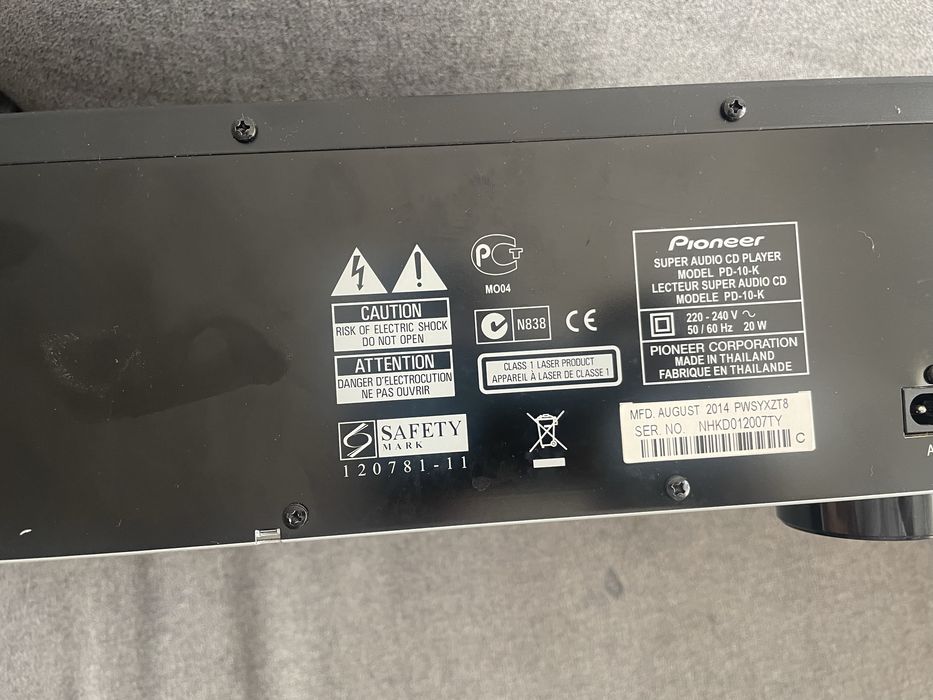 Vand CD player Pioneer, stare impecabila, pret fix