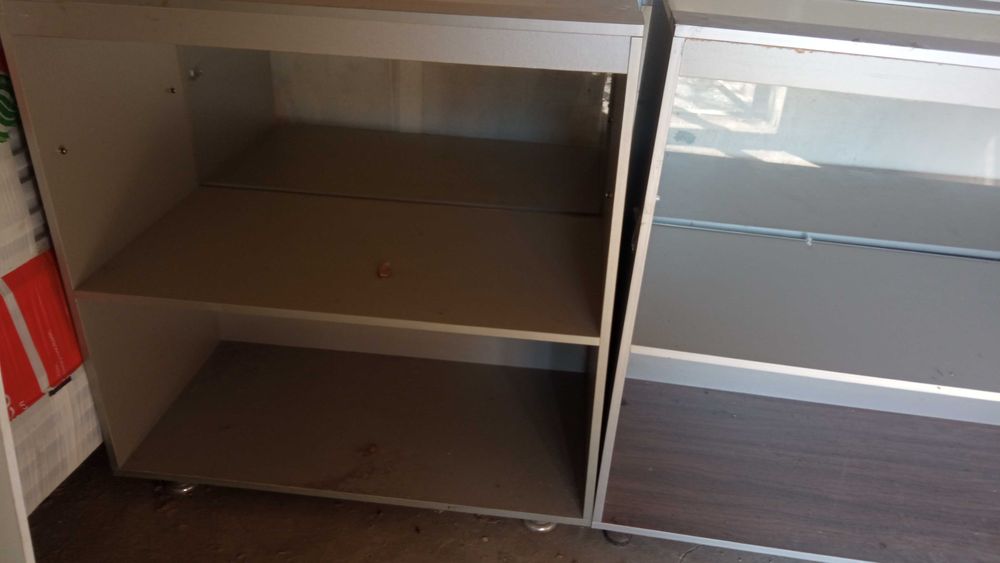 Продам торговую витрину