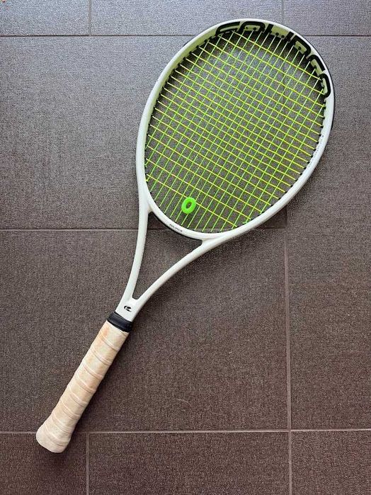 Solinco Whiteout XTD 18x20 (грип 4)