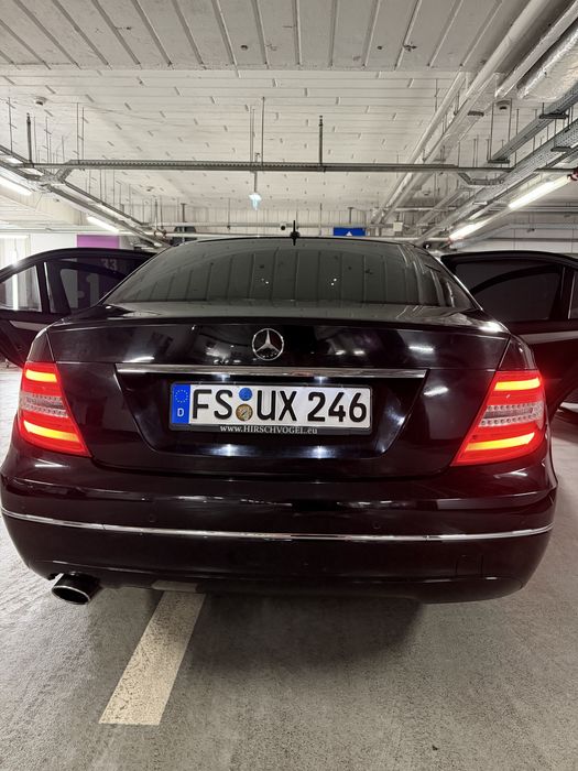 Mercedes C220 170cp