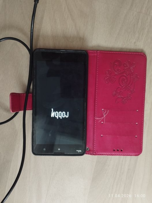 мобилен телефон Wiko robby