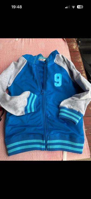 Lot bluze pentru băieti 122-128