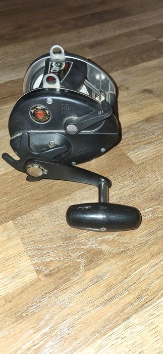 Mulinete Penn Graphite 340 GTI si Silvan MS9000