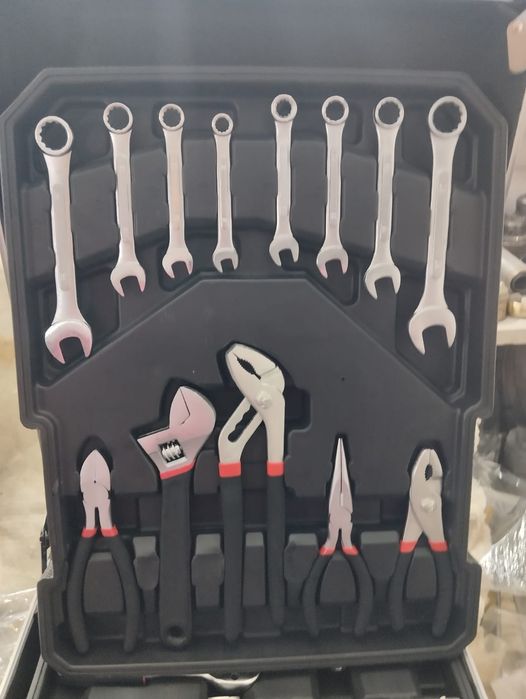 Шуруповёрт набор инструментов сварочный аппарат  генератор