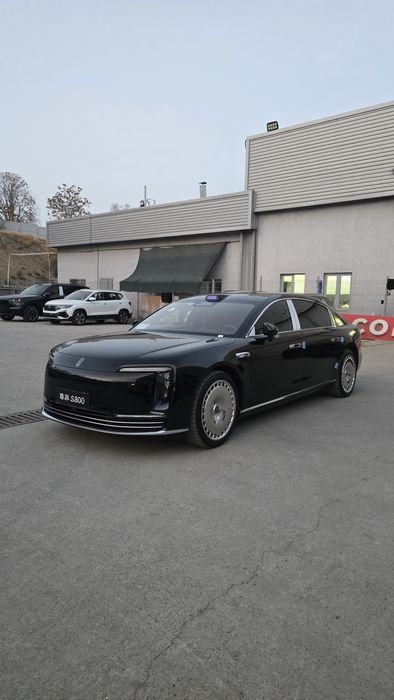 Maextro S800 REEV Executive 4-местный 3-моторный