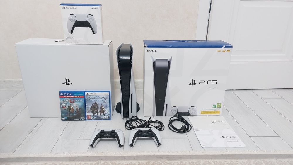 Продам PS5  в идеальном состоянии