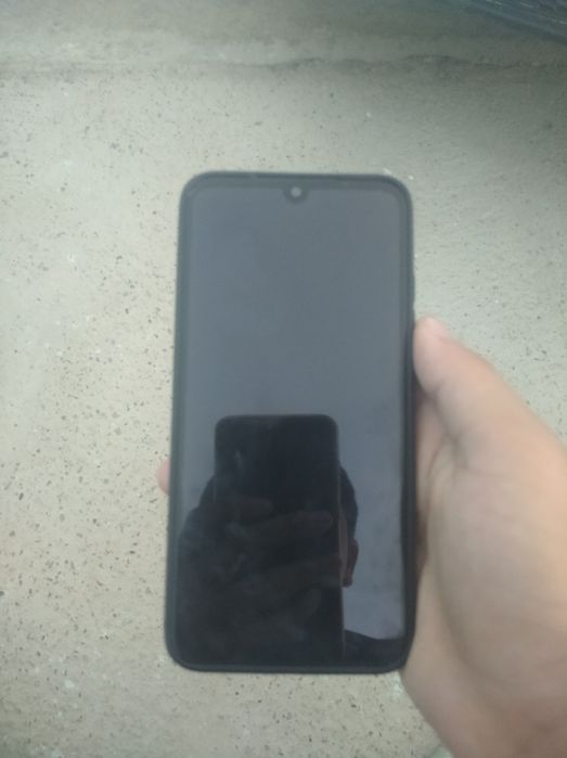 Redmi 7 sotiladi narxini kelishamiz 16