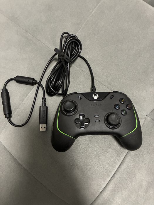 Razer Wolverine v2 - Xbox Series X/ PC