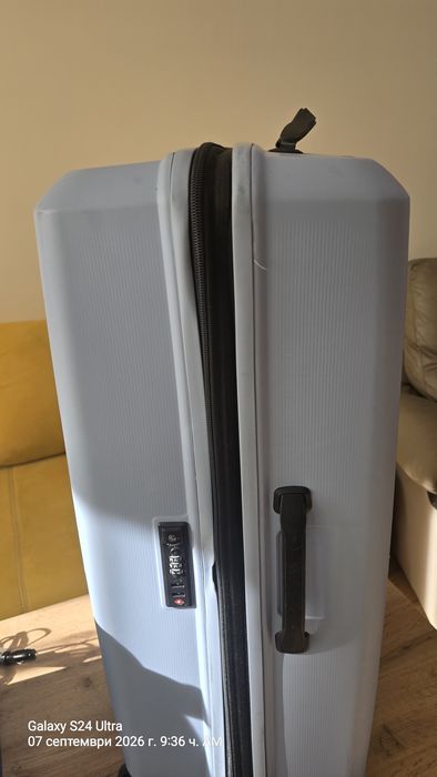 Куфар АAmerican Tourister