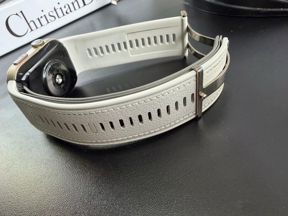 Huawei watch d2