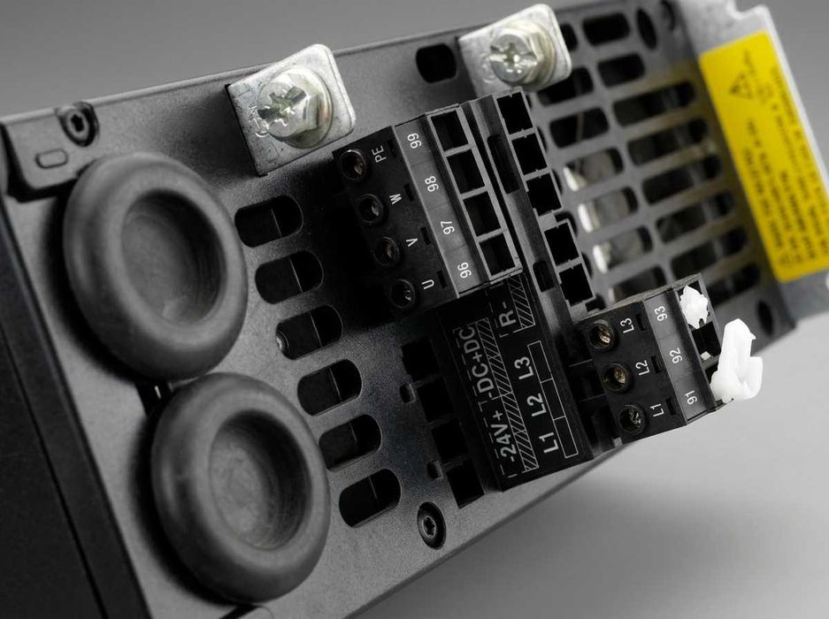 Частотный преобразователь Danfoss VLT 5000 + Резистор
