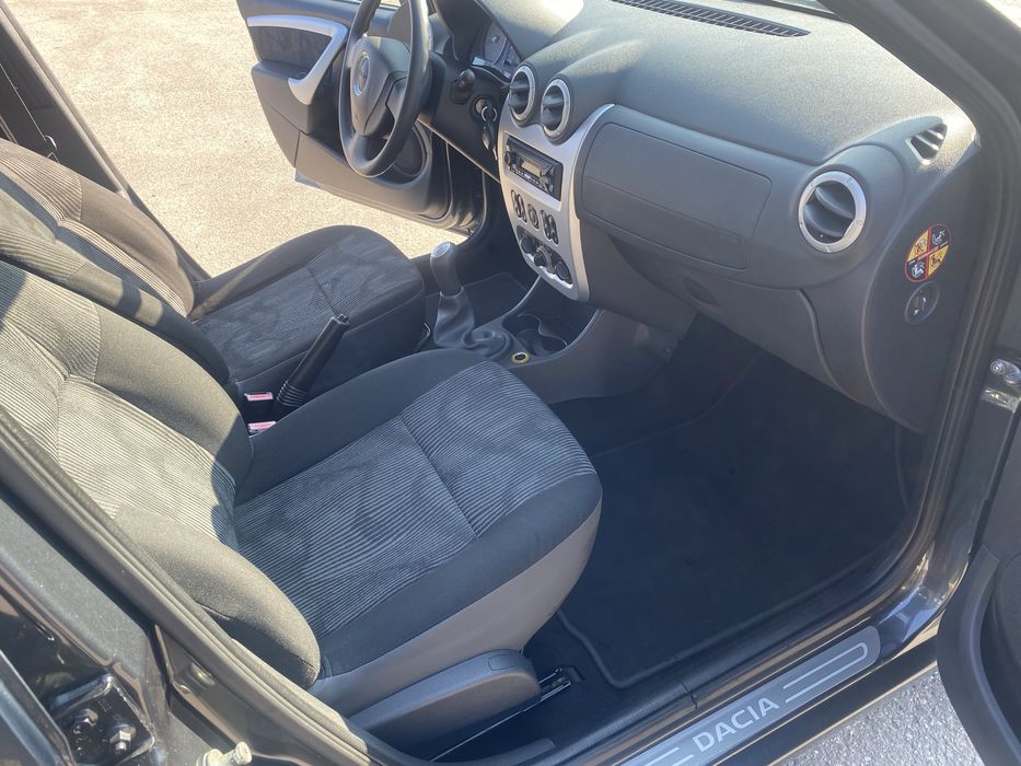 Dacia Logam MCV 1.6 benzina 2010