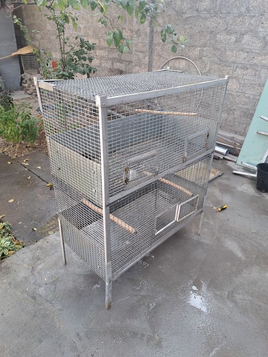 Клетка для птиц б/у.