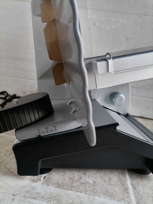 Слайс Колбасорезачка