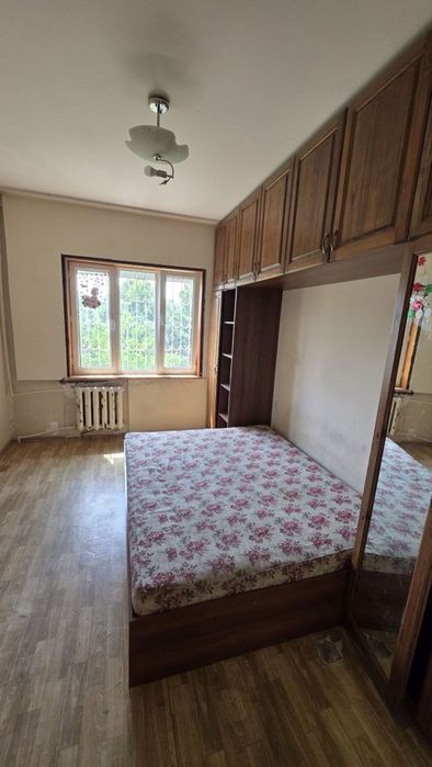 Чиланзар-19 кв 2/4/5.58м2 Срочно Продам квартиру срочно