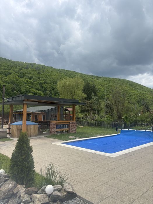 Cabana cu piscina (Moara de padure, comuna Baisoara)