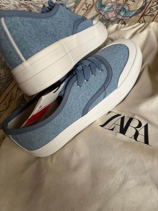 Дамски кецове ZARA