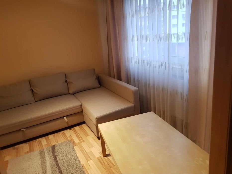 Inchiriez apartament cu 2 camere, zona Vest OMV