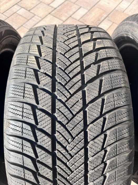 Anvelope iarna BRIDGESTONE R18
