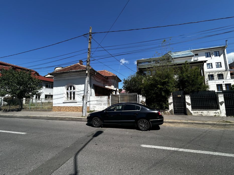 Casa langa Hotel Traian