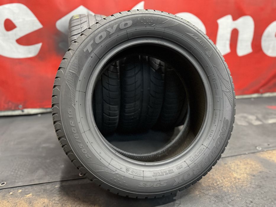 205 60 16, Зимни гуми, Toyo SnowProxS943, 4 броя